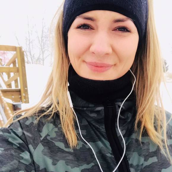 Meet your Posher, Ashton - Picture 1 of 1